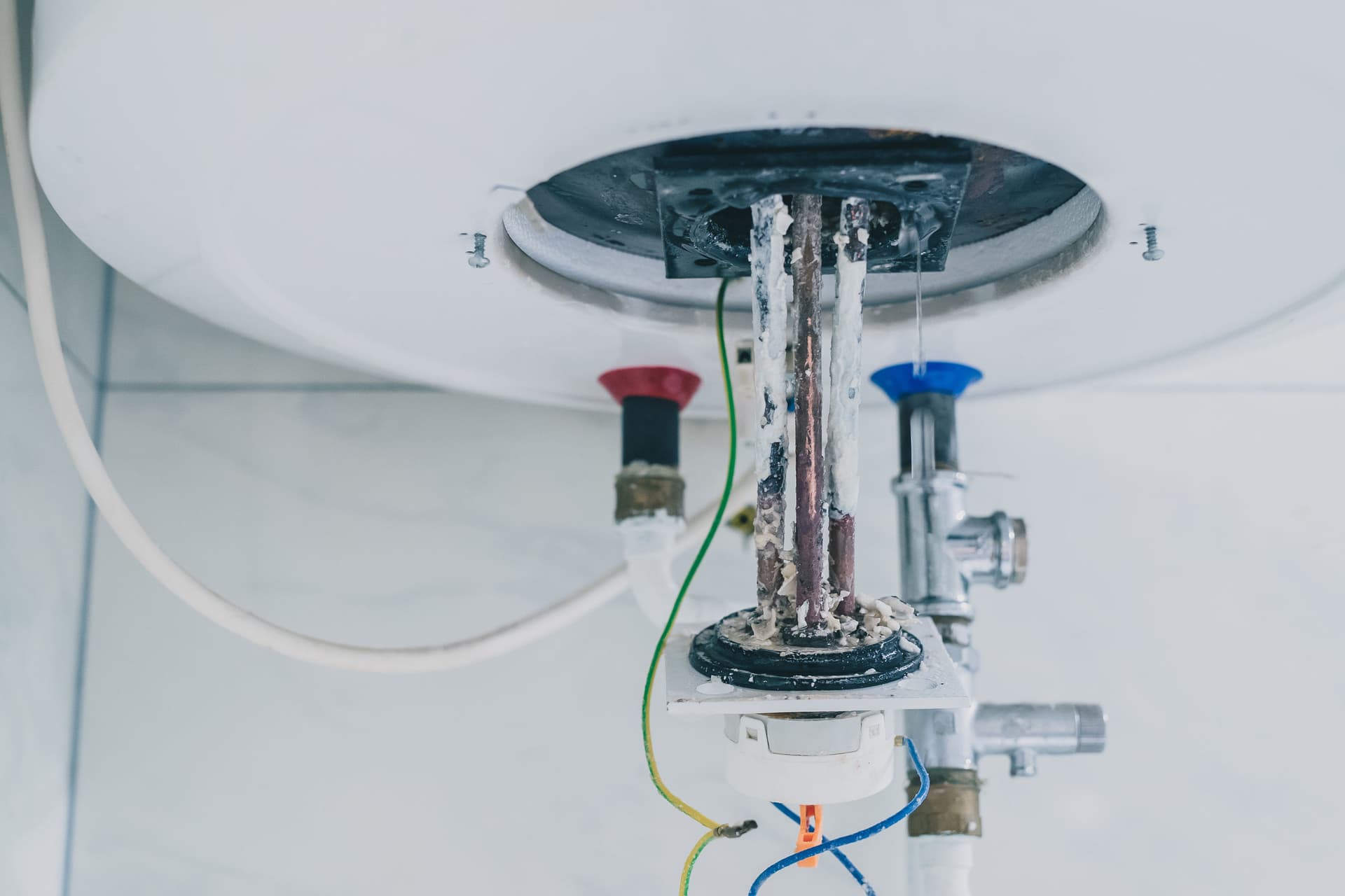 5 Signs You Need Water Heater Repair Immediately image