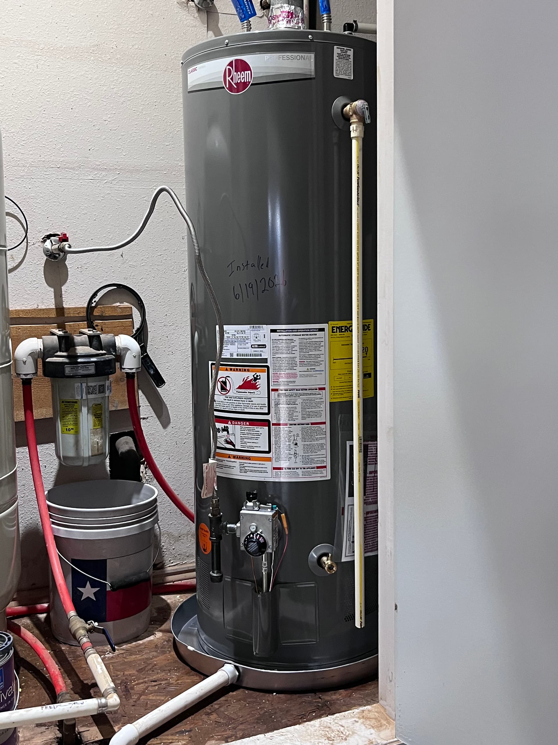50-Gallon Rheem Water Heater Replacement Gets Hot Water Flowing Again image