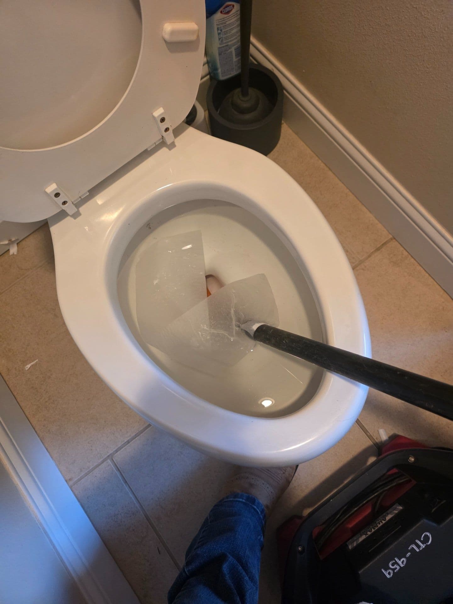 Project Clogged Toilet Line Cleared in Milwaukee Ridge Lubbock image