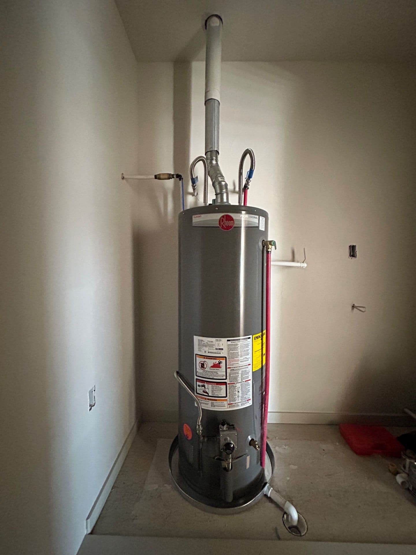 Rheem 50-Gallon Gas Water Heater Replacement in Lubbock image
