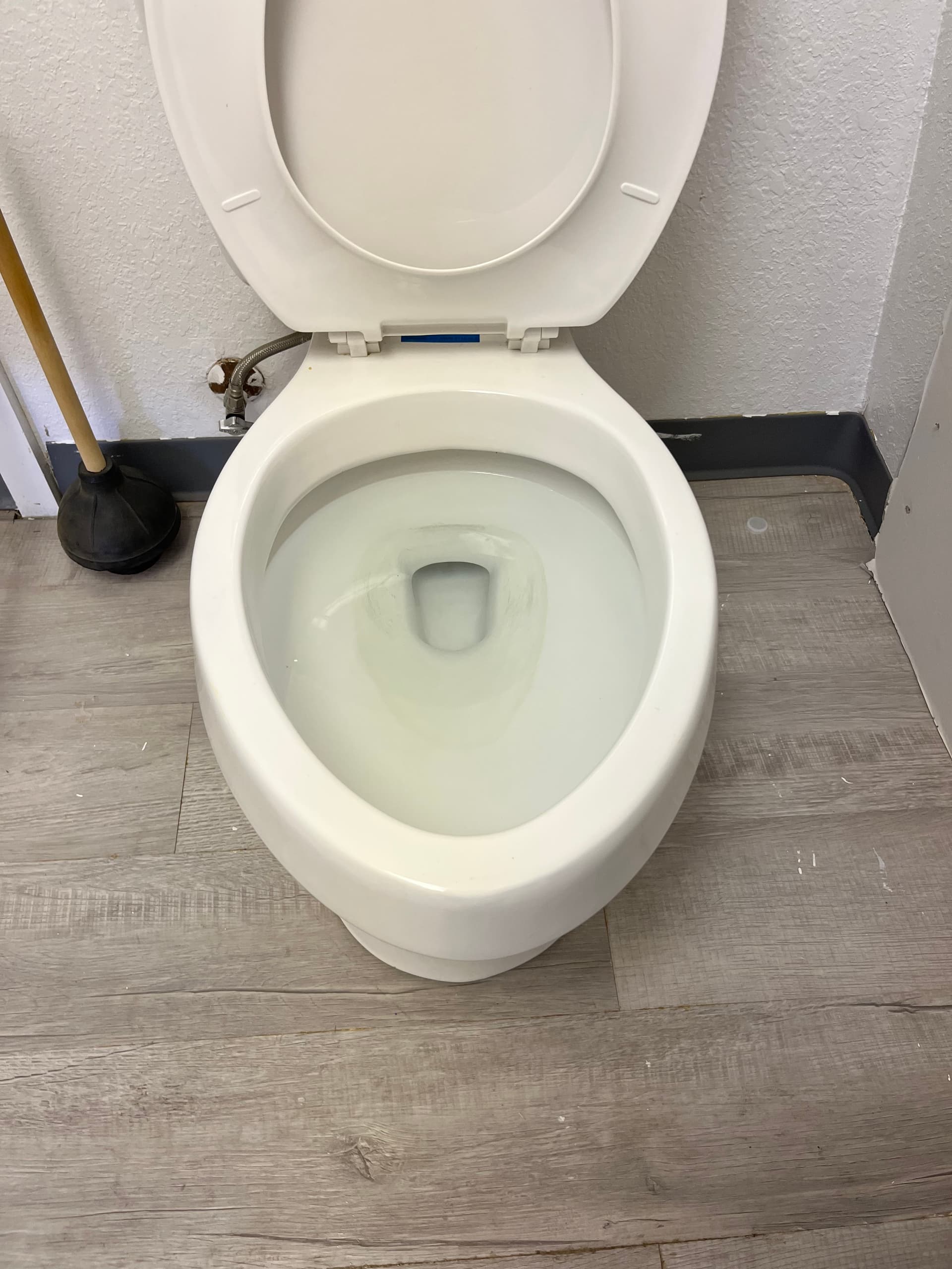Gallery photos for Blocked Toilet Cleared and Back to Full Flow: Image #1