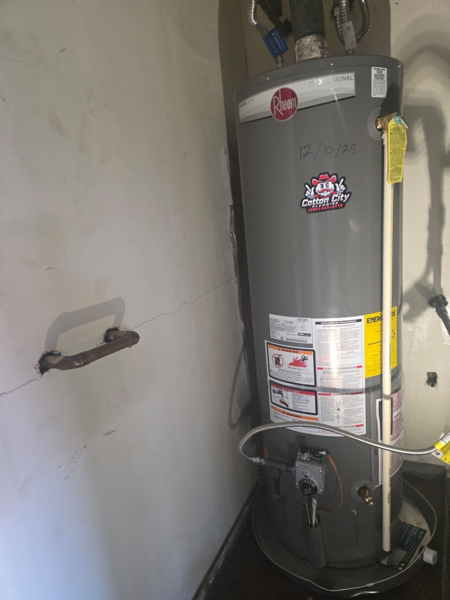 50-Gallon Rheem Gas Water Heater Replacement Gets Hot Water Flowing Again image